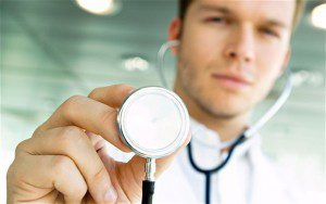 Намалява броят на личните лекари и на денталните медици