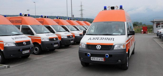 Спешни медици с договори в частни клиники