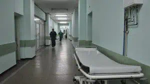 Да се затворят болниците, които не отговарят на критериите, призовава доц. Ангелов
