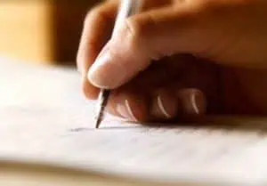 БЛС: Наредбата за критериите, по които РЗОК ще сключват договори, трябва да се промени