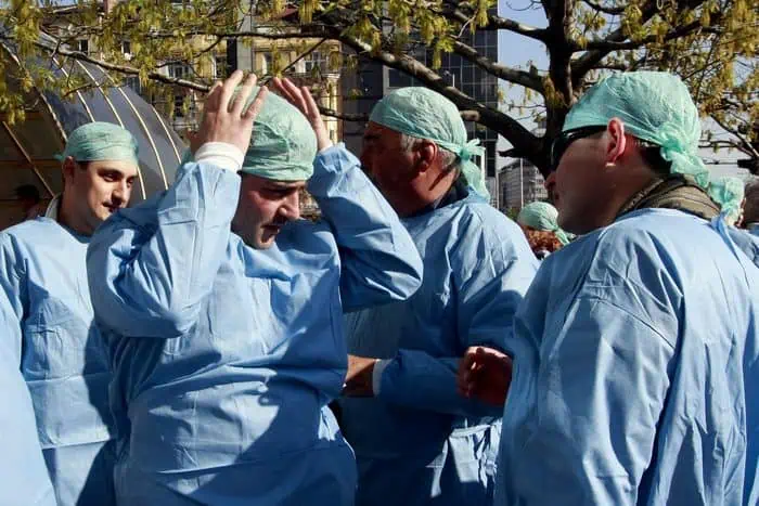 Частните и общински болници също излизат на протест