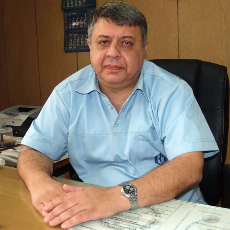 доц. Ивайло Въжаров