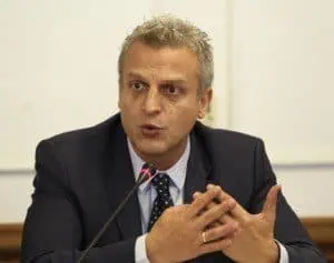 	 Tруд онлайн	 Москов насъсква – пациенти срещу лекари, медици срещу търговци