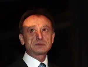 Човек в конфликт на интереси може би стои зад обвиненията към шефа на Фонда за лечение на деца