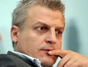 Противно на твърденията на Москов, 40 деца близо месец чакат решение от Фонда за лечение на деца