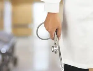 Българският лекарски съюз подкрепи студентите с отрязани стипендии