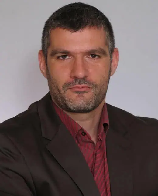 Проф. Георги Момеков