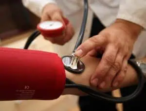 КС решава във вторник за здравната карта