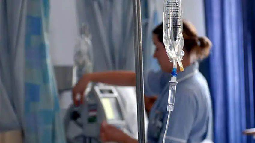 1000 медицински сестри напускат професията всяка година 1000 медицински сестри напускат професията всяка година