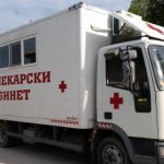 Зъболекарски кабинет на колела цери ученици в Новопазарско
