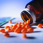 Деян Денев: Лекарствата у нас остават скъпи заради високото ДДС