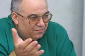 д-р Петър Панчев