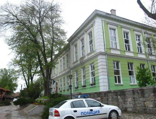 Копривщица може да остане с един лекар