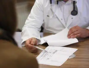 Ръст на делата за лекарски грешки и обезщетенията по тях