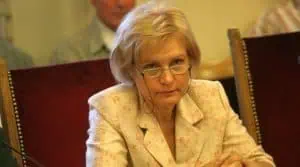 Менда Стоянова: Здравеопазването е приоритет №2 за 2017 г.