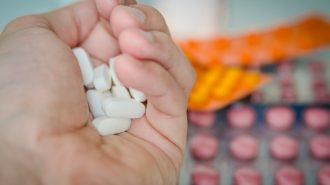 Хапчета без нужда! Лекари ни тъпчат с антидепресанти