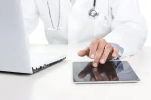 Пациентите ще имат електронни досието в средата на 2017 г.