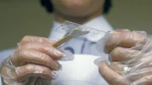 Включват второ безплатно изследване за рак при жените 