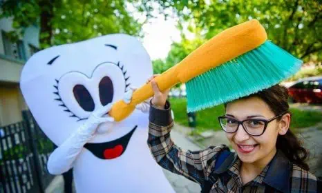 Студенти по дентална медицина ще преглеждат деца безплатно Студенти по дентална медицина ще преглеждат деца безплатно