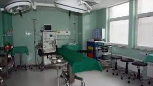 За първи път у нас беше извършена операция с 3D роботизирана ендоскопска система