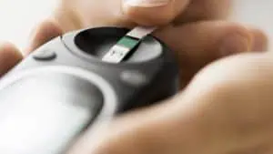 Поискаха НЗОК да осигури тест ленти за 18-годишните с диабет