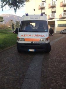 Италианска фондация дари линейка на Медицинския център в Септември