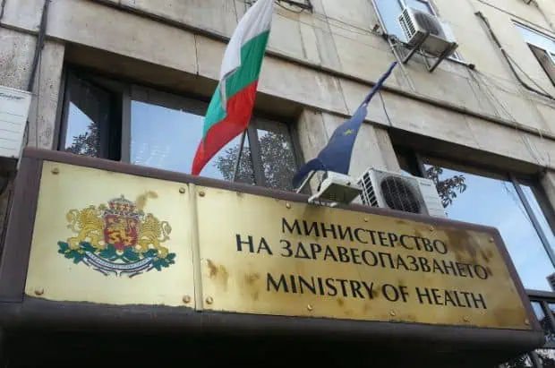 Пореден стандарт на МЗ падна в съда