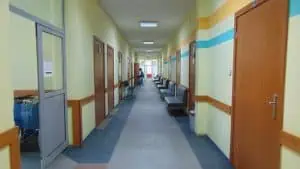 Министърът на здравеопазването ще предложи в болниците да бъде въведен допълнителен формуляр за манипулациите