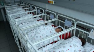 Евростат: В България жените раждат първото си дете на най-ниска възраст сред всички европейки