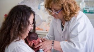 За първи път отбелязваме Световния ден на кенгуру - грижата за недоносените деца