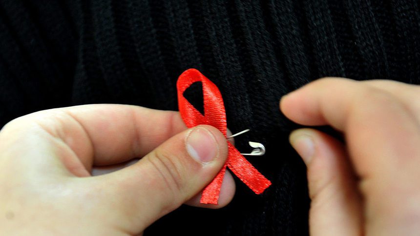 Продължителността на живота на хората с ХИВ се е увеличила с 10 години от 1996 г. досега