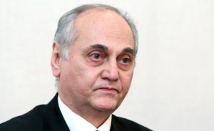 Д-р Комитов хвърли оставка 