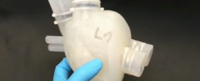 Изследователи използват 3D-принтер за създаването на изкуствено сърце