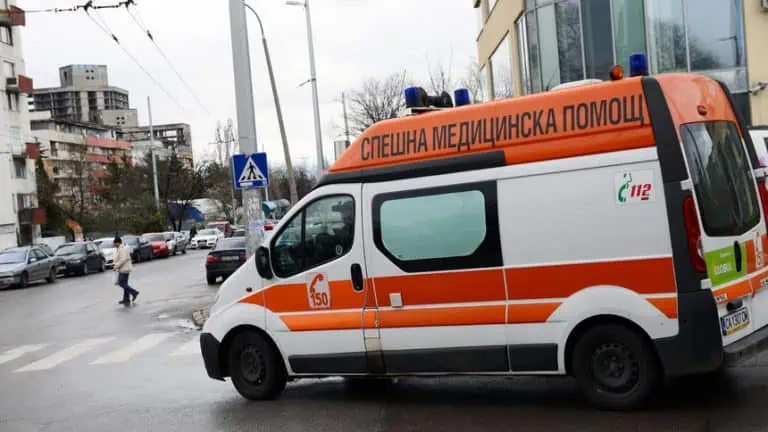 Поддържането на комуникациите с линейките ще продължи въпреки изтеклия договор
