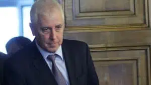 Министърът на здравеопазването в болница по спешност