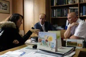 Доц. Сашо Асьов: Хирургът се учи много повече от една усложнила се операция, отколкото от сто, протекли гладко