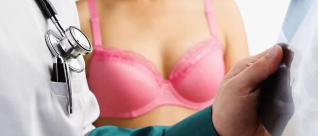 „Стопяват“ рак на гърдата по време на операция