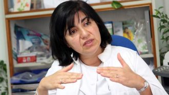 Доц. Мария Стаевска, Алерголог: Слагайте памучна дреха под вълната, за да не се дразни кожата