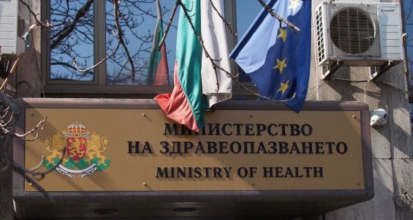 Държавата започва дискусия за кръстосаното донорство и трансплантирането на матка