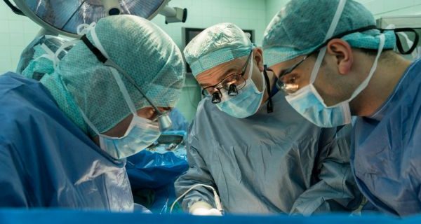 Близо 16 000 операции повече са били извършени през 2018 г
