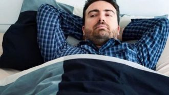 Симптоми на COVID-19: Какво усещате след събуждане?