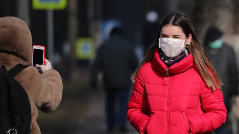 Д-р Красимир Трифонов: COVID-19 не е по-опасен от грипните вируси