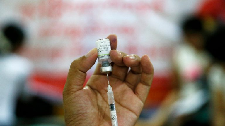 Lancet: Руската коронавирусна ваксина произвежда антитела