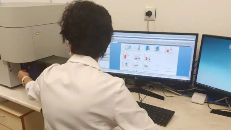 Прецизен апарат открива ракова клетка сред 100 000 здрави