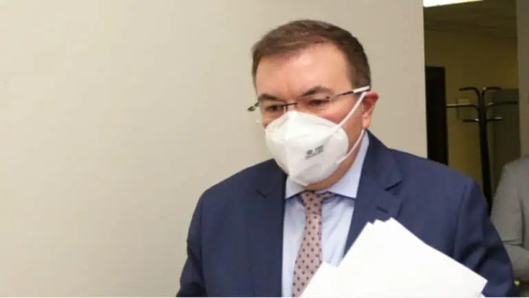 Костадин Ангелов.