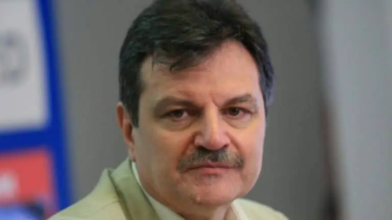д-р Александър Симидчиев