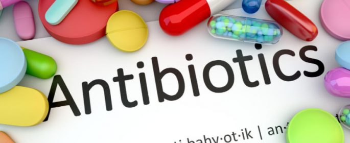 Британските власти предупреждават за „скрита пандемия“ от устойчиви на антибиотици заболявания