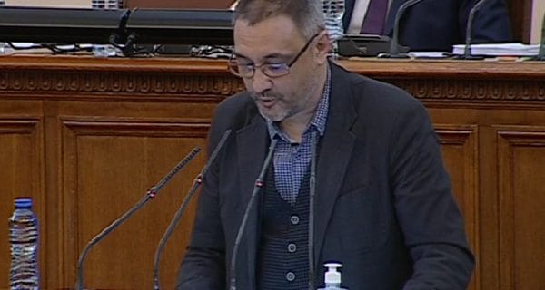 срещу "зеления сертификат" в министерствата