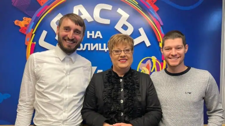 "Бягай с усмивка“