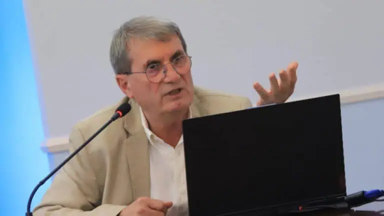 Министър Христо Хинков: Да се намери управител на НЗОК, който не гледа на нея като на банка